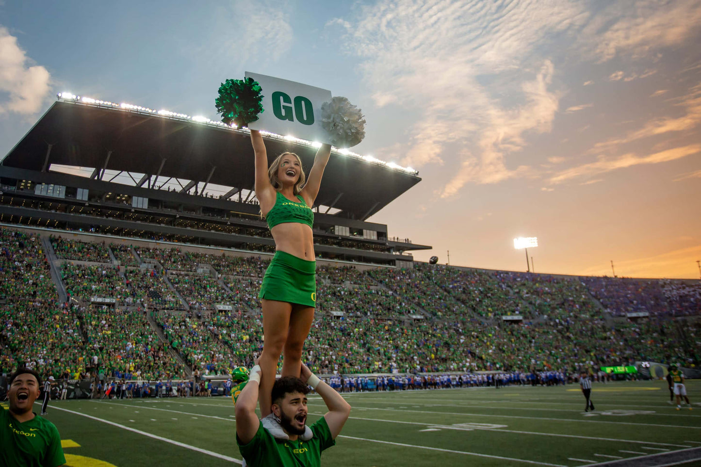 Dawn of the Ducks: The Inside Story of Oregon’s Epic March to the Big Ten Championship in Season One Book
