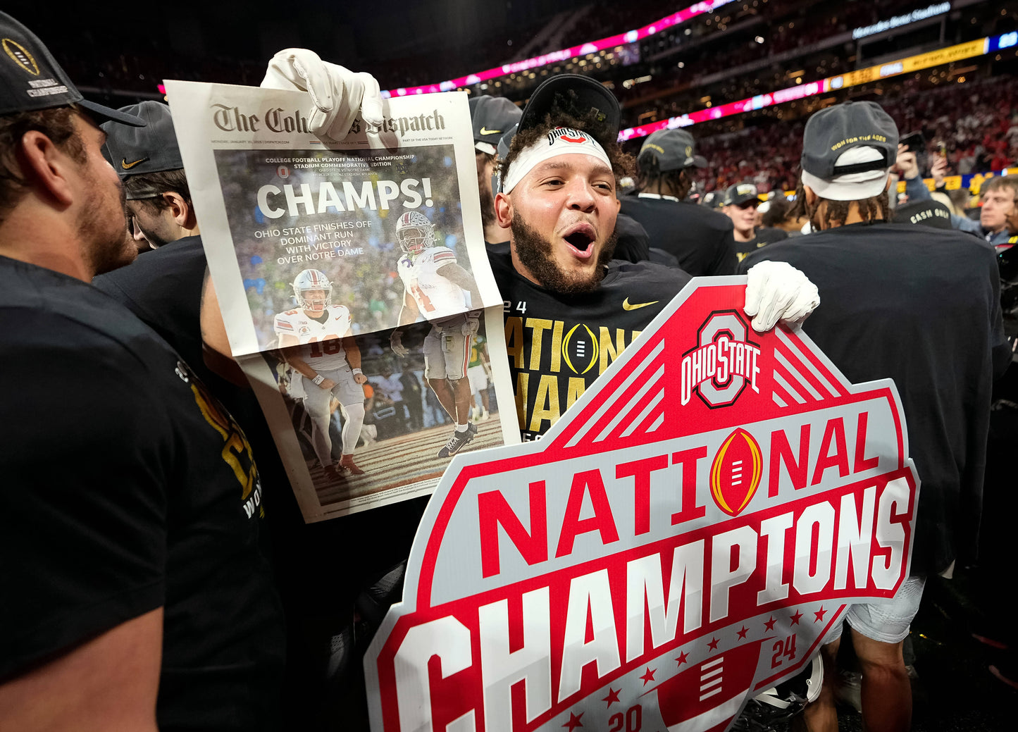 Scarlet Reign: Inside The Ohio State Buckeyes’ Fight to Claim College Football’s Crown Book