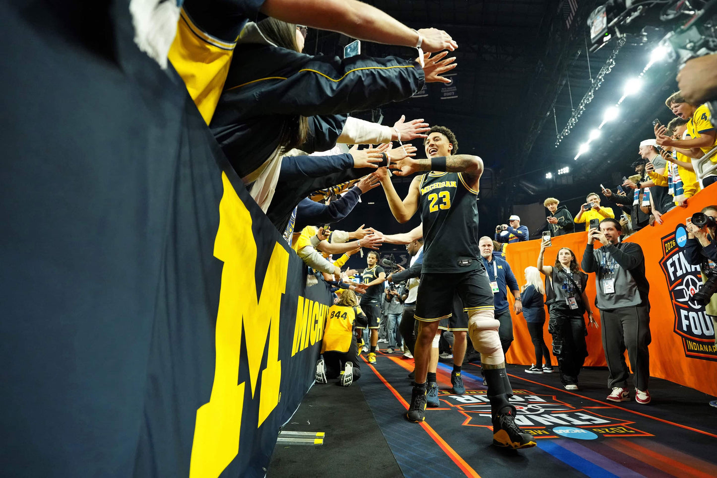 MAIZE THE ROOF: How the Michigan Wolverines Dominated College Basketball Book (Pediment)  - PREORDER ships 06/05/2026