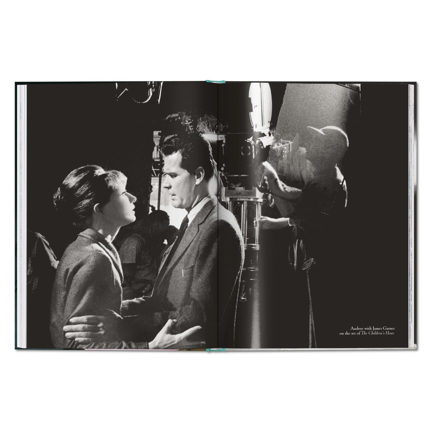 Bob Willoughby. Audrey Hepburn. Photographs 1953–1966 (English) Book