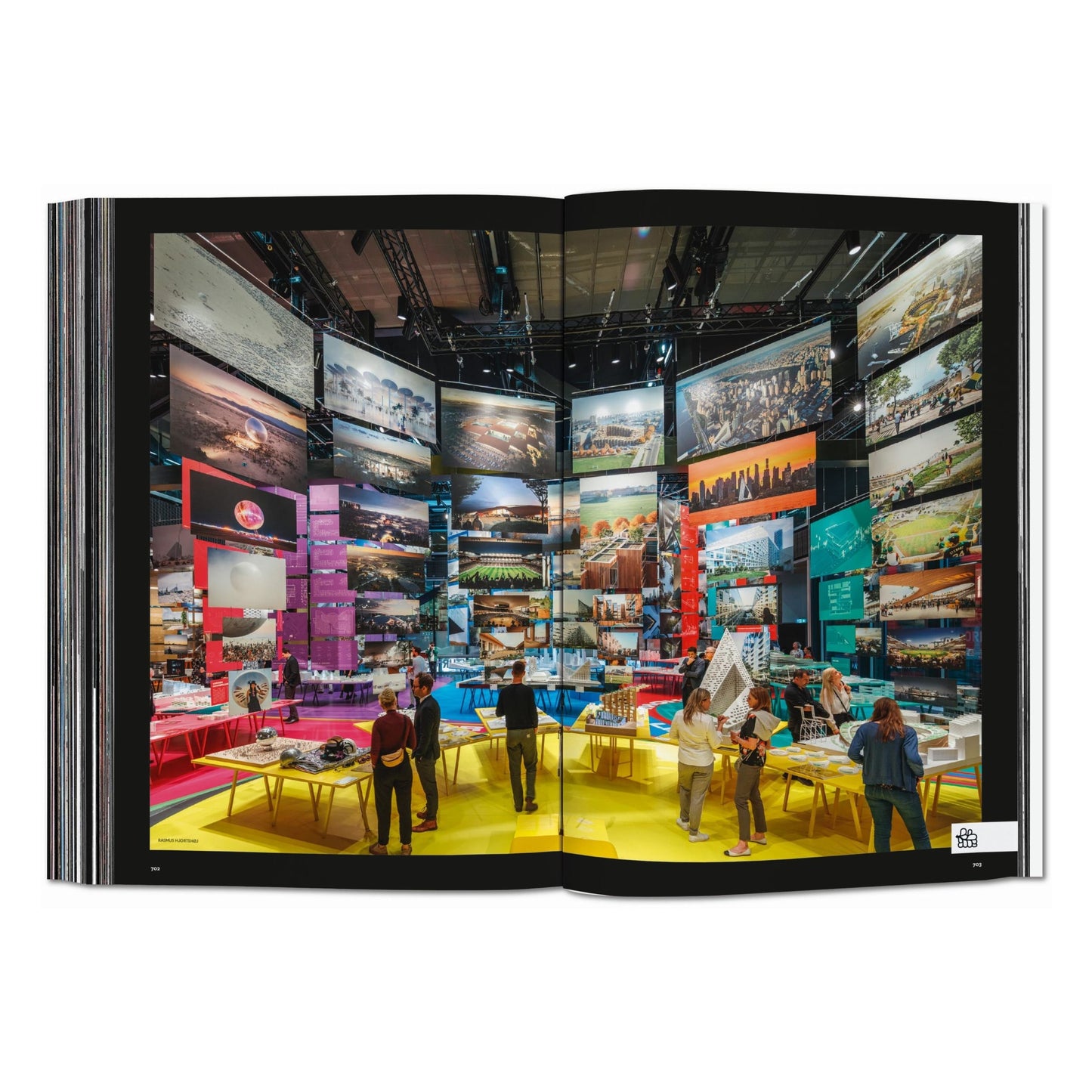 BIG. Formgiving. An Architectural Future History (English) Book