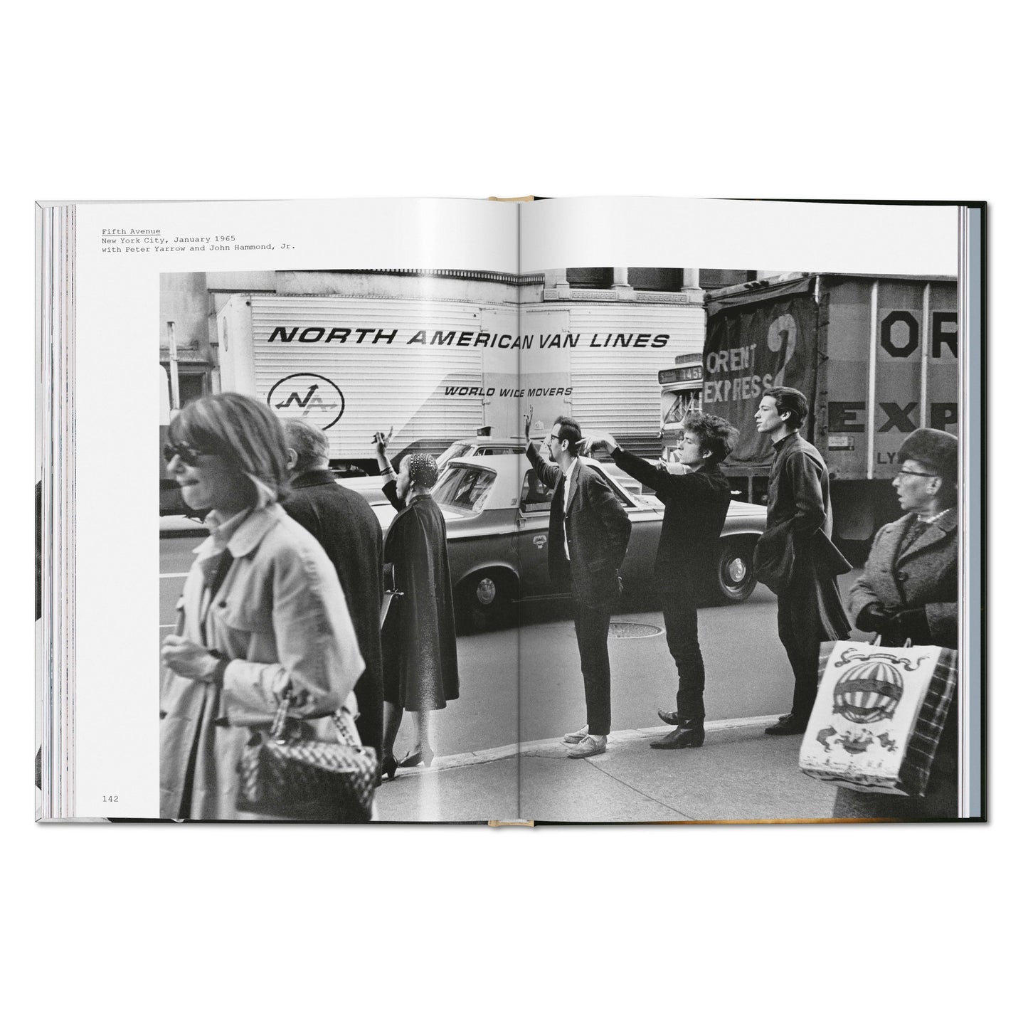 Daniel Kramer. Bob Dylan. A Year and a Day (English) Book