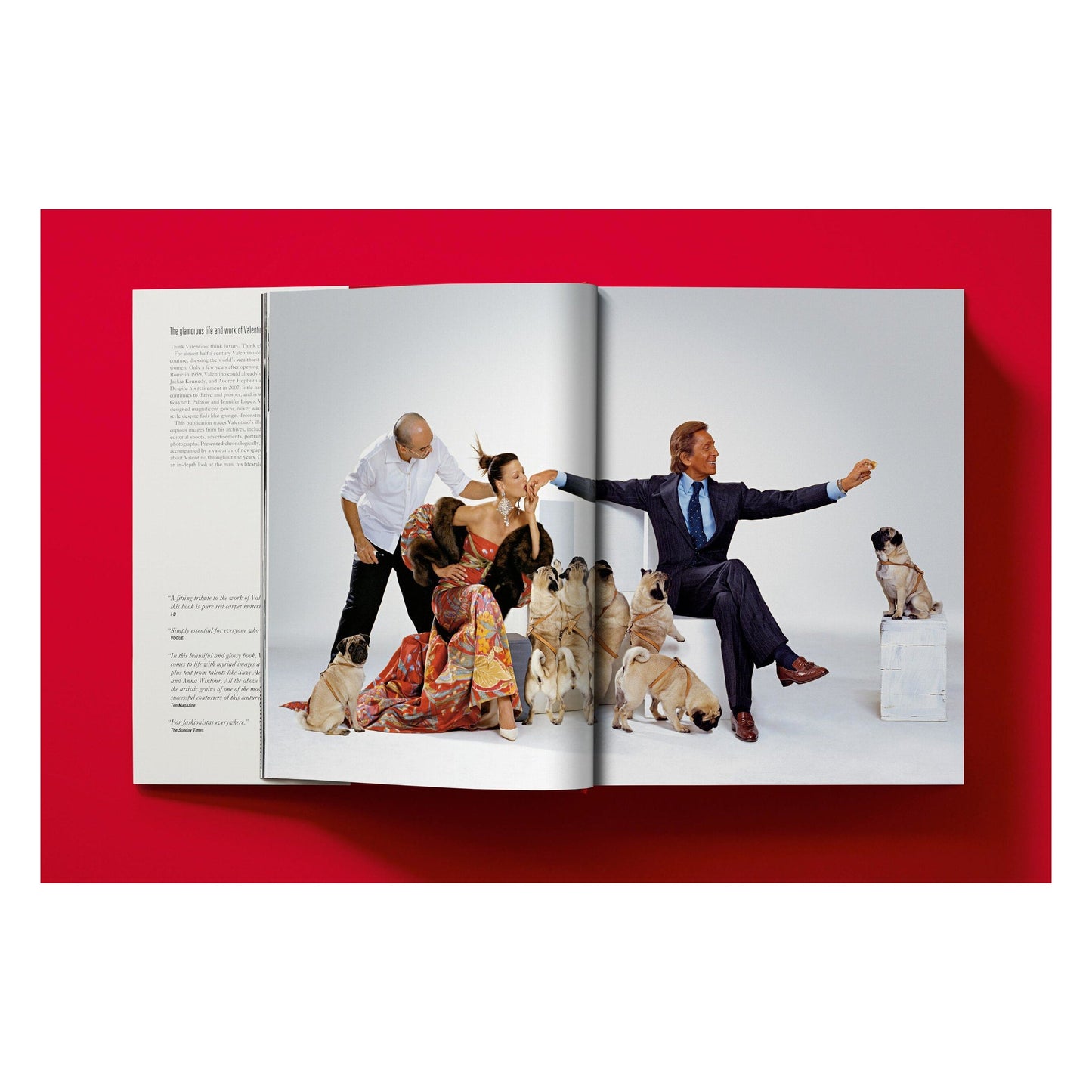 Valentino. A Grand Italian Epic (English) Book