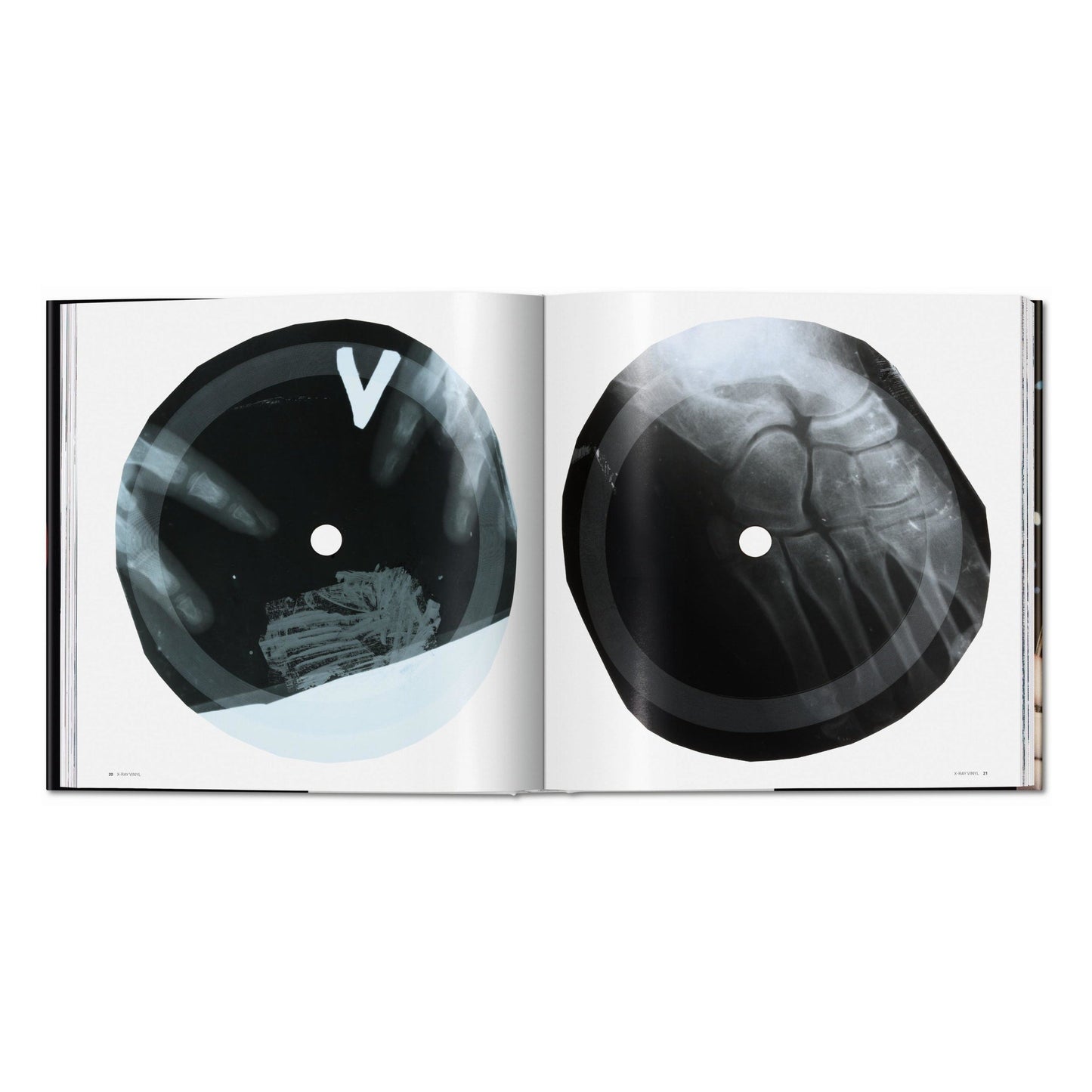 Extraordinary Records (German, French, English) Book