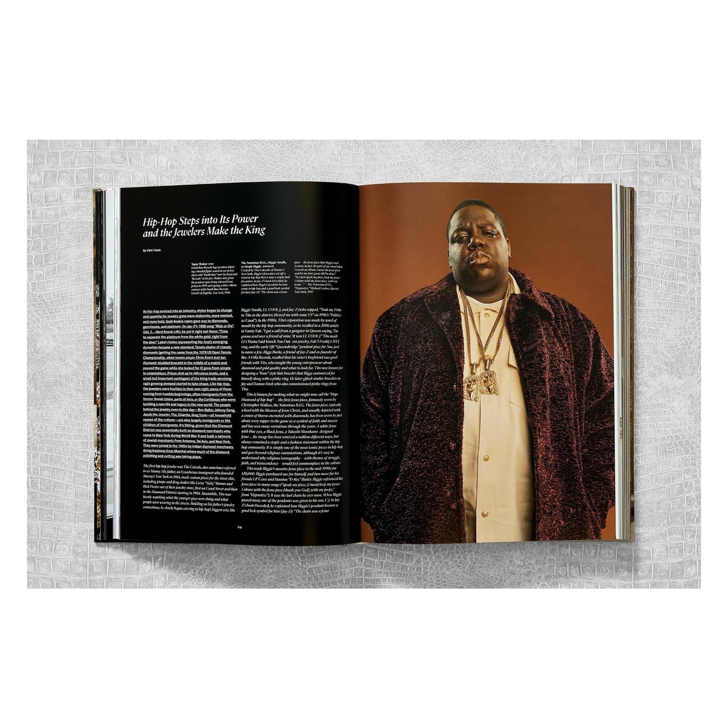 Ice Cold. A Hip-Hop Jewelry History (German, French, English) Book
