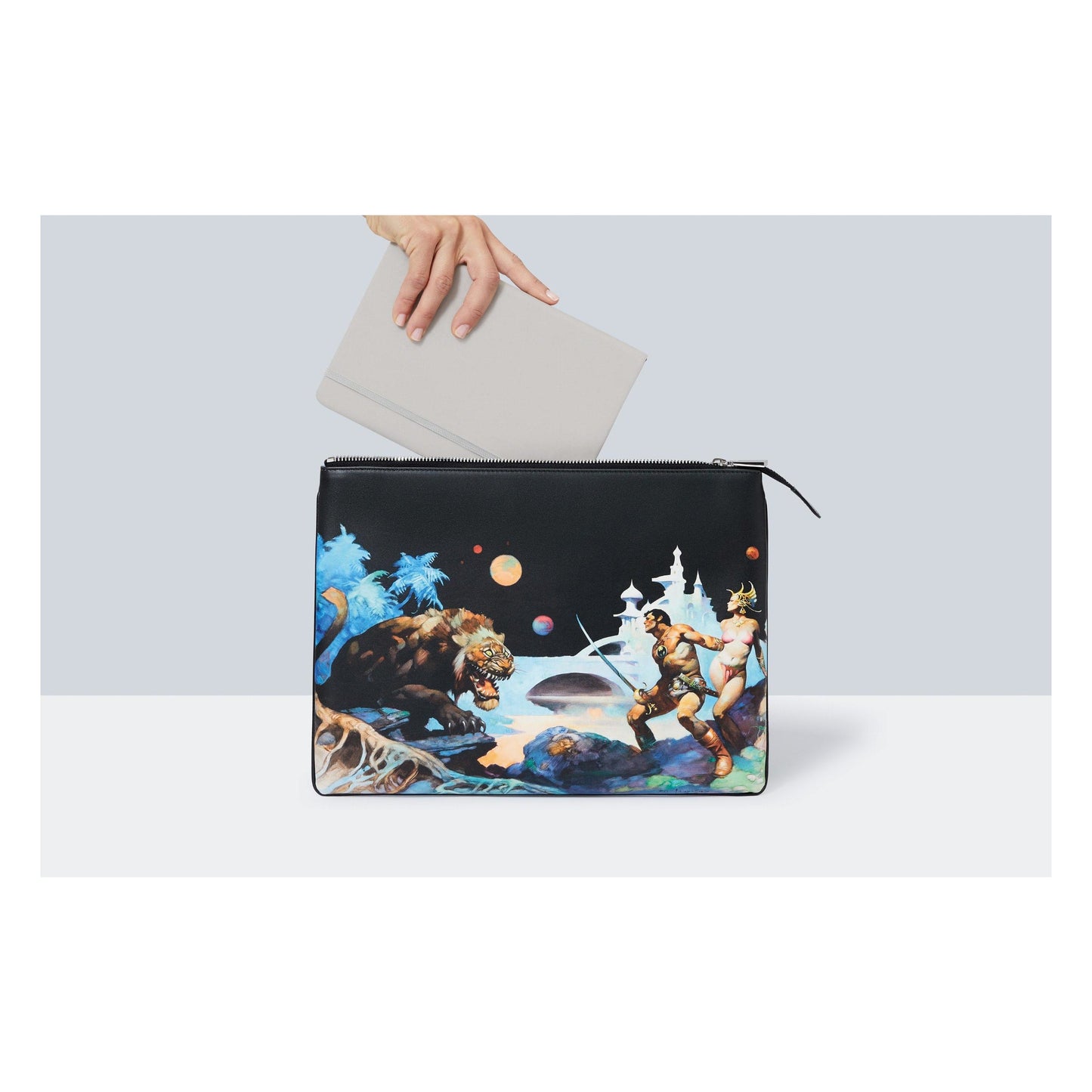 TASCHEN Pouch. Frank Frazetta Book