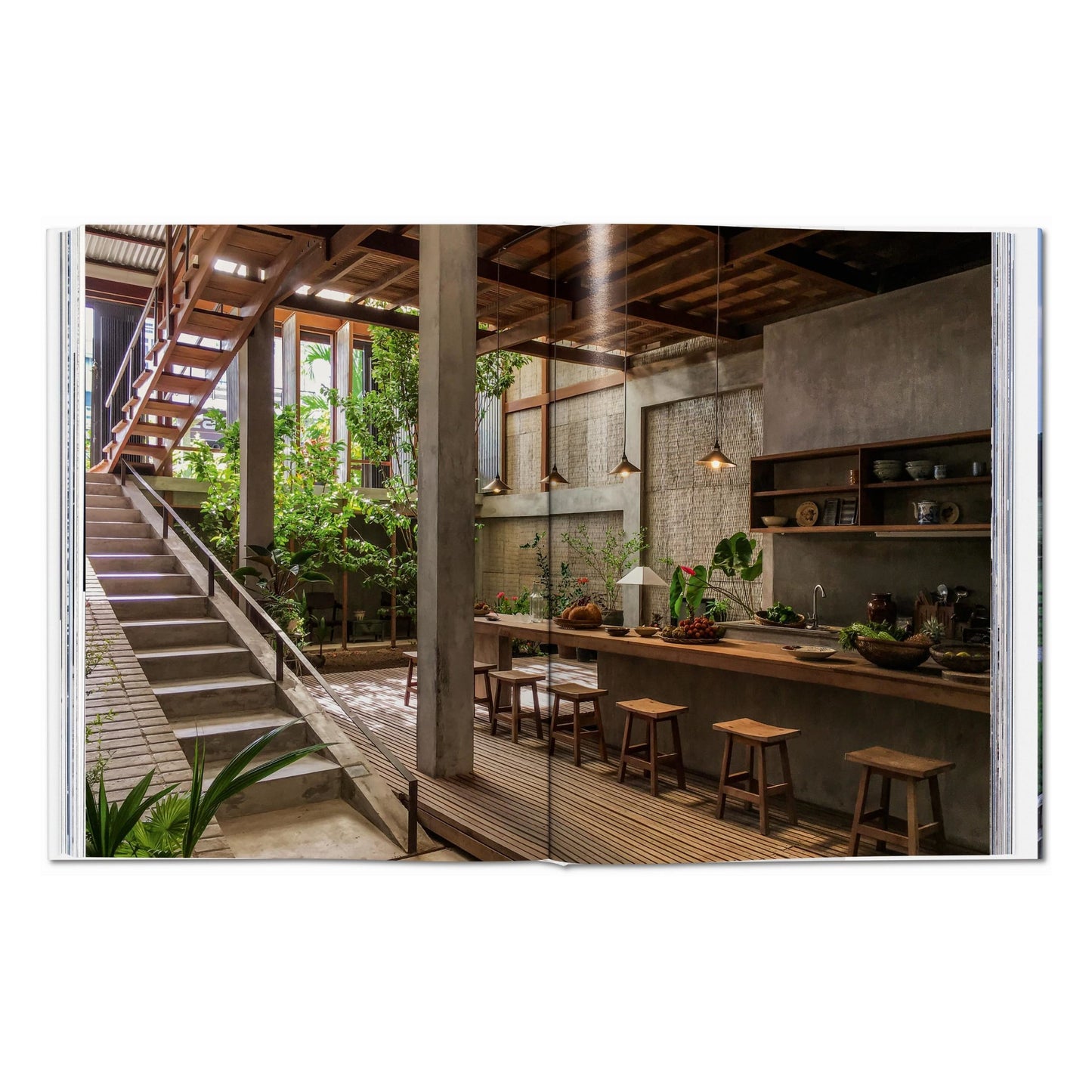 Contemporary Houses. 100 Homes Around the World (German, French, English) Book