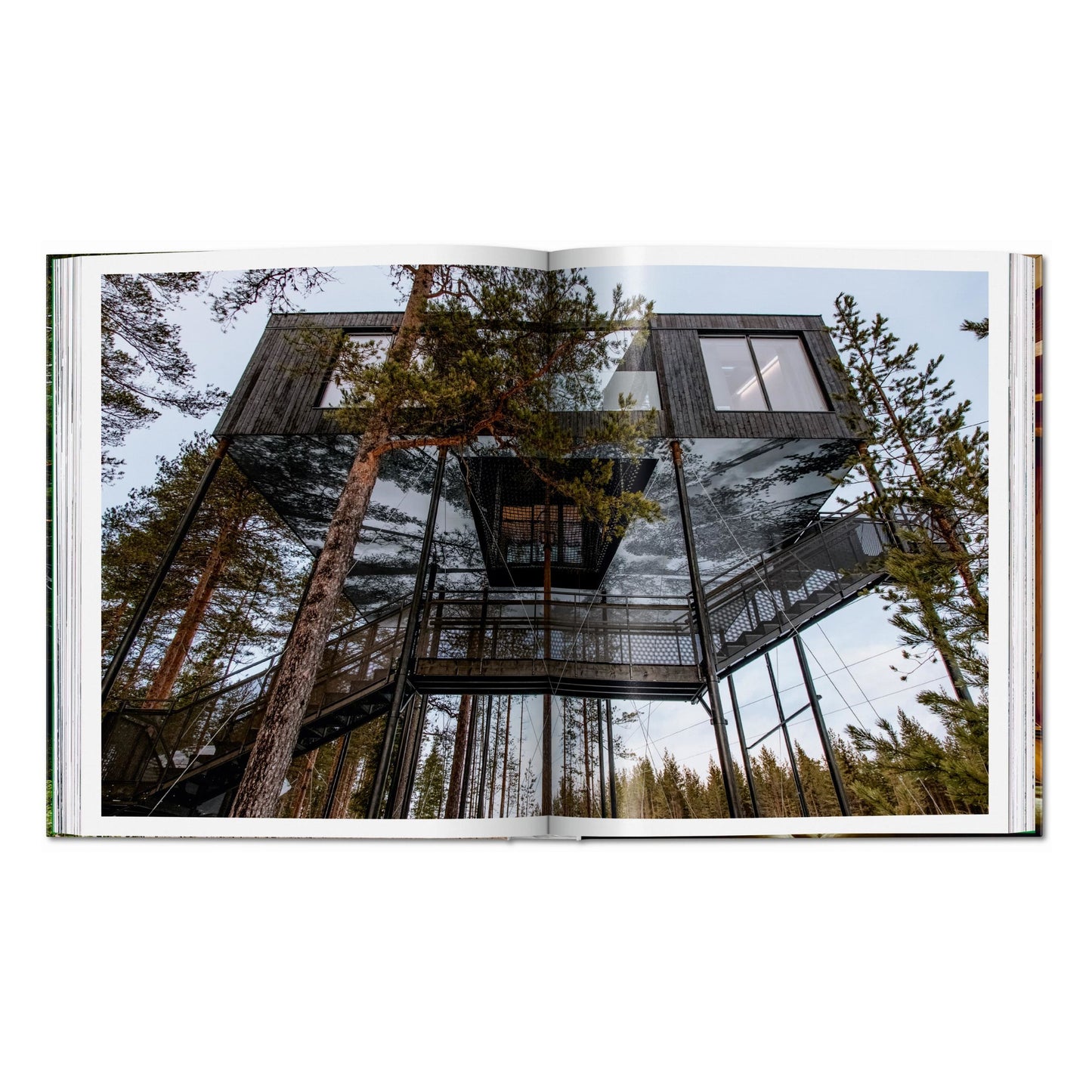 Modern Tree Houses (English) Book