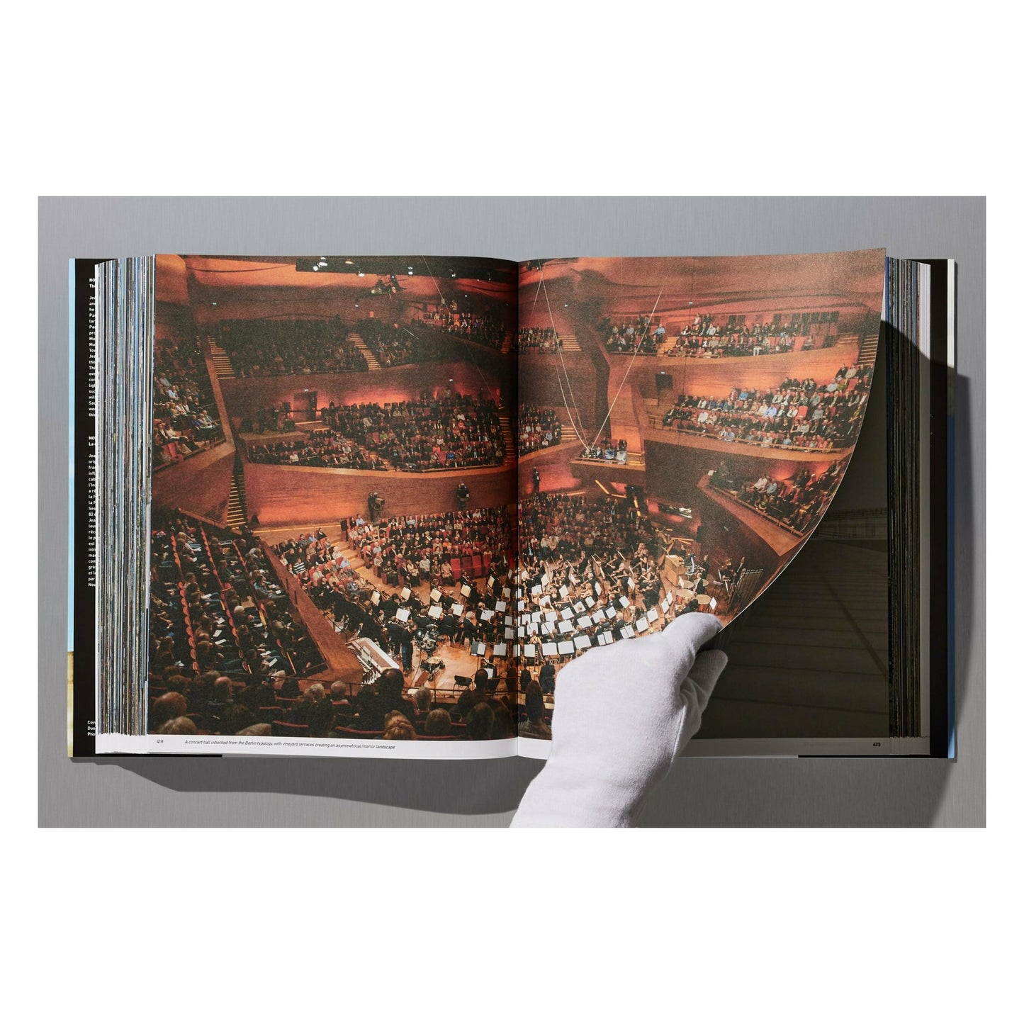 Jean Nouvel by Jean Nouvel. 1981–2022 (French, English) Book