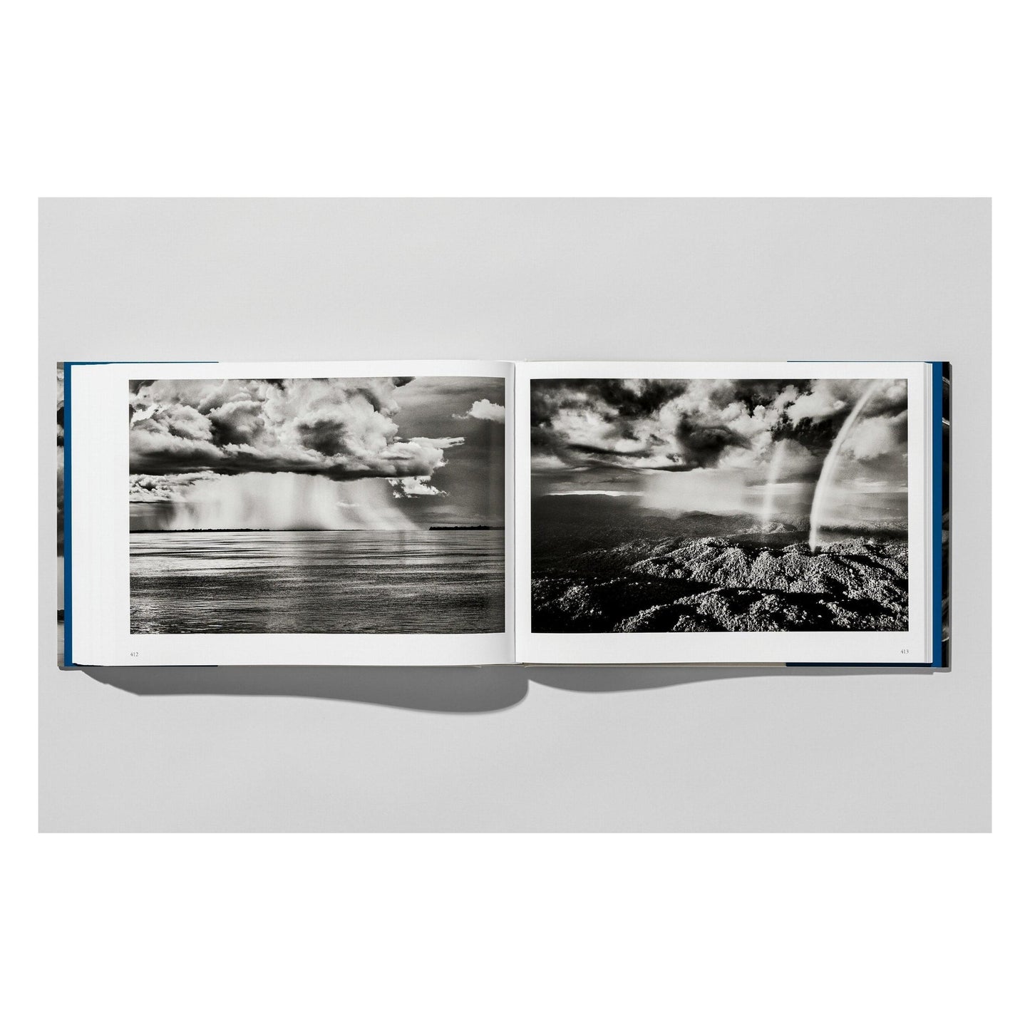 Sebastião Salgado. Amazônia (English) Book