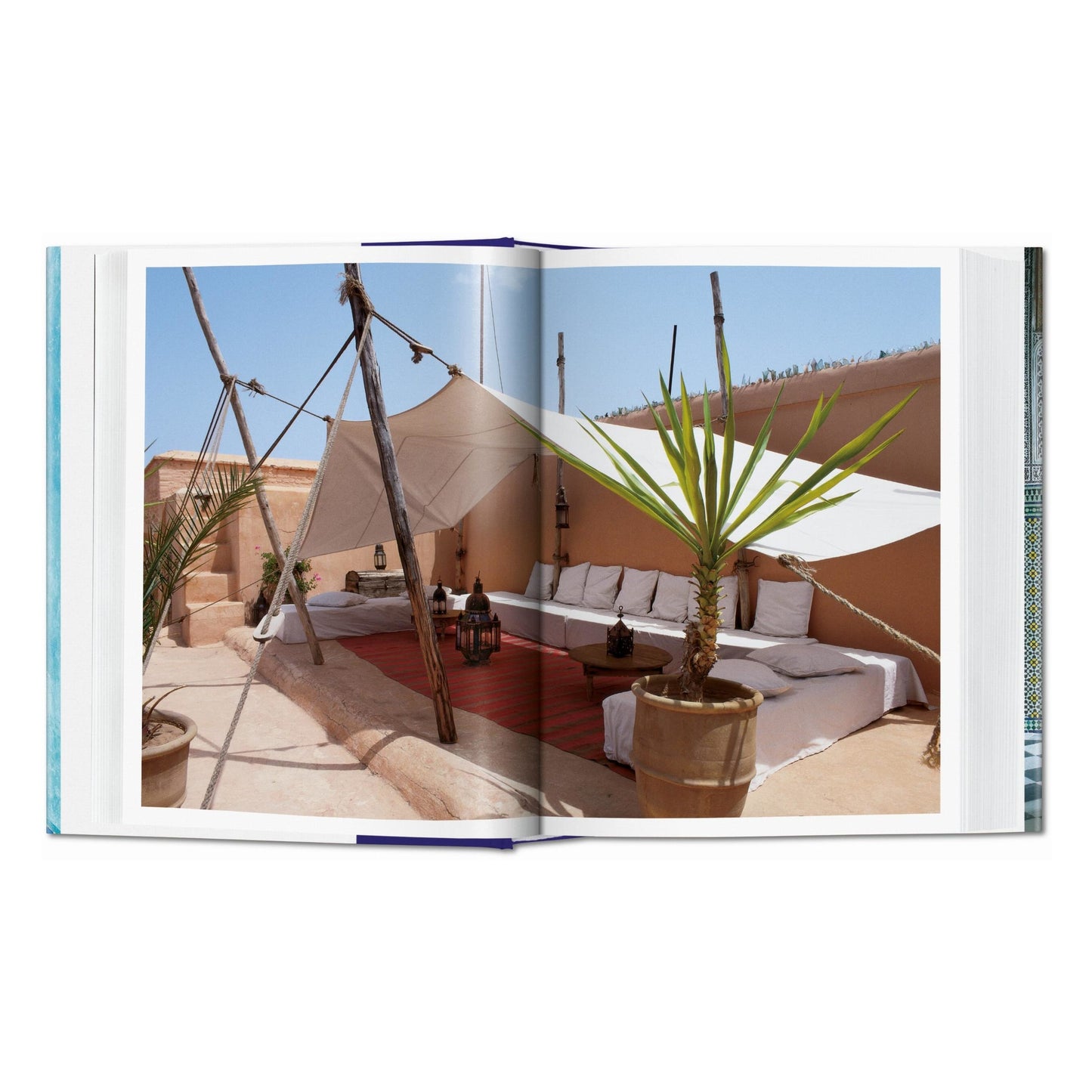 Living in Morocco. 45th Ed. (German, French, English) Book