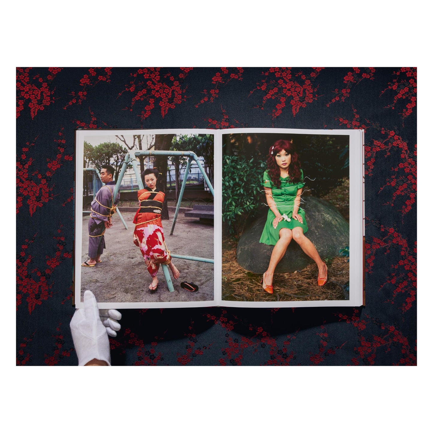 Araki. Bondage (English) Book