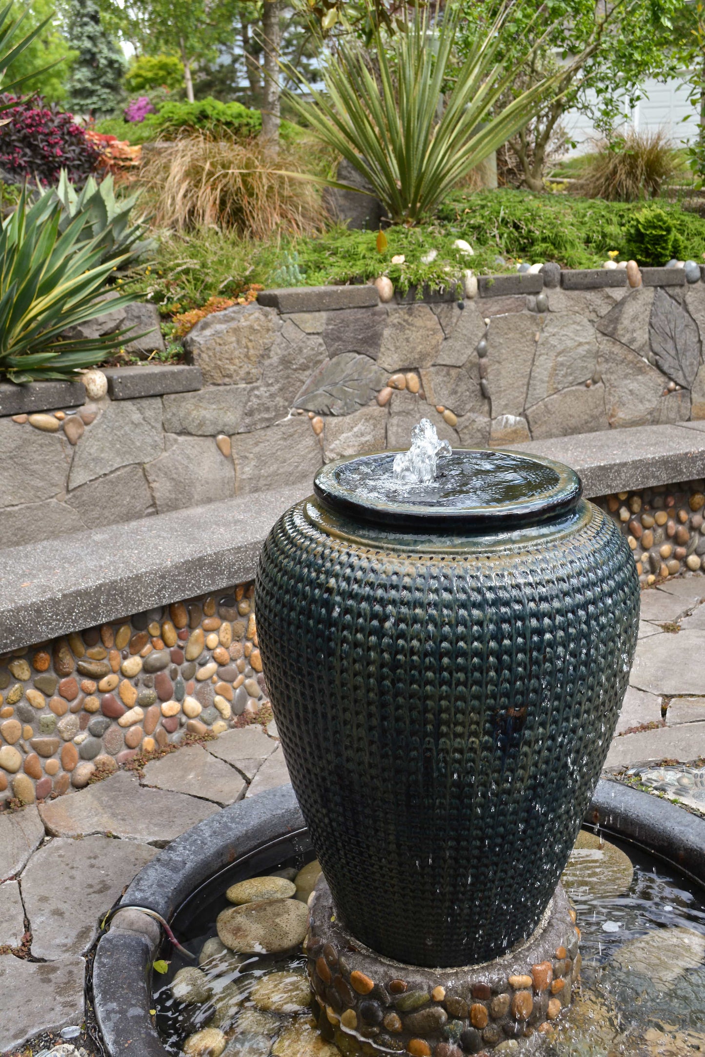 Peace, Love and Gardening: Understanding Pacific Northwest Gardens and Do-It-Yourself Projects to Beautify Them – From the Best of the Pecks' Columns Book