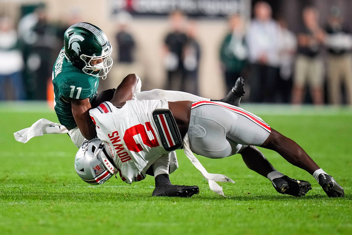 Scarlet Reign: Inside The Ohio State Buckeyes’ Fight to Claim College Football’s Crown Book
