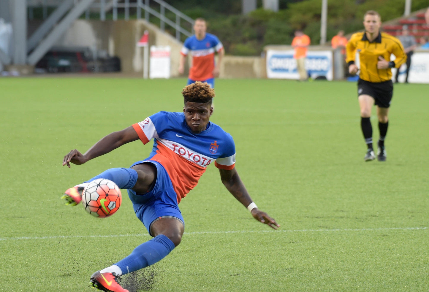 Rise Together: Celebrating FC Cincinnati's Inaugural Season Book