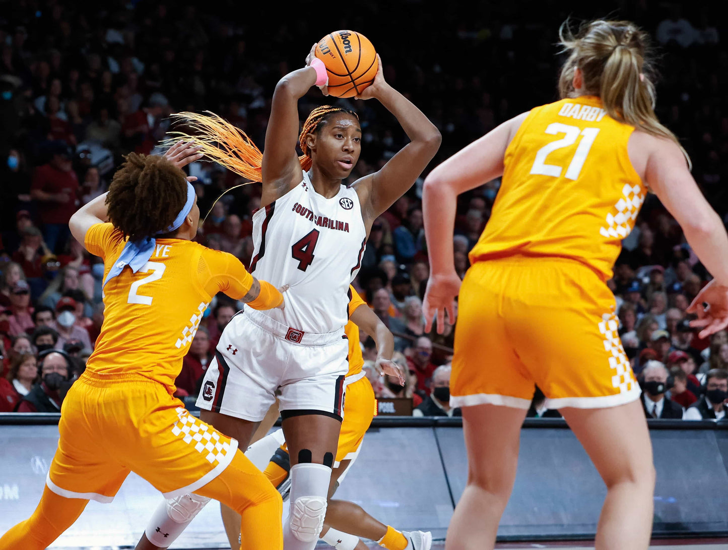 Dawn of a Dynasty: The South Carolina Gamecocks Return to College Basketball Glory with Their Second NCAA Title Book